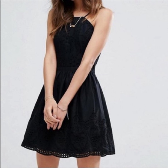 Abercrombie & Fitch High Neck Eyelet Dress - Picture 4 of 9